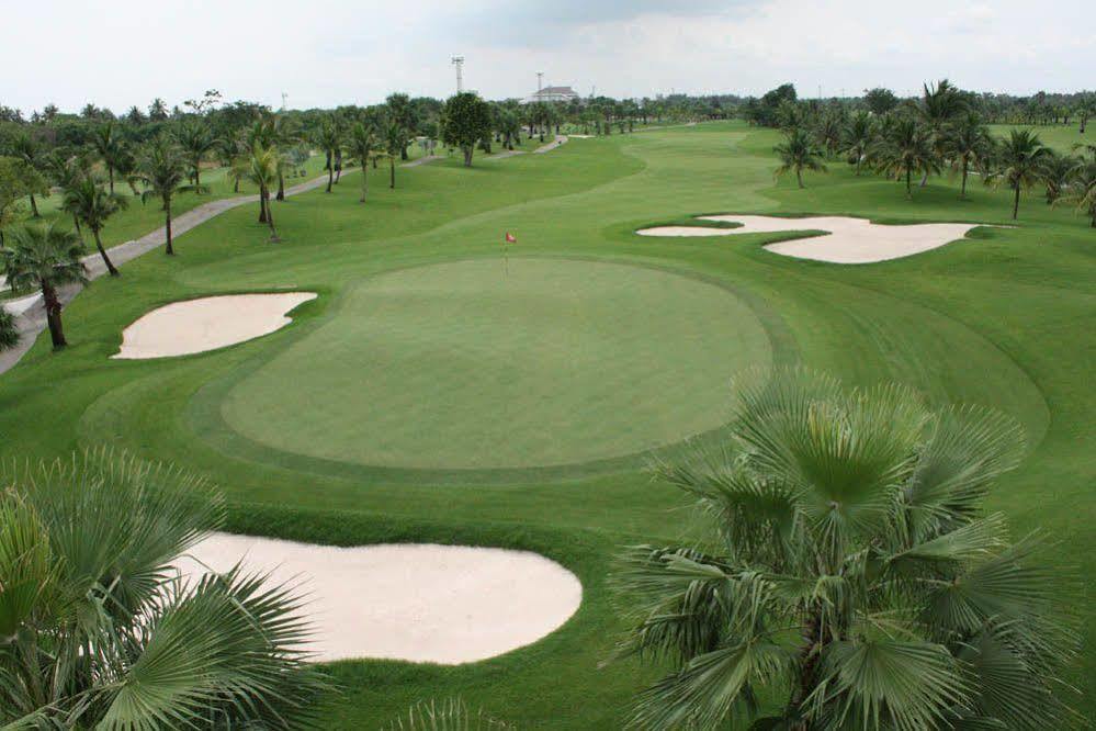 Отель Suwan Golf & Country Club Накхонпатхом Экстерьер фото